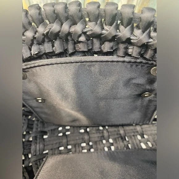 URBAN OUTFITTERS WOVEN FAN TOTE BAG - Picture 6 of 6